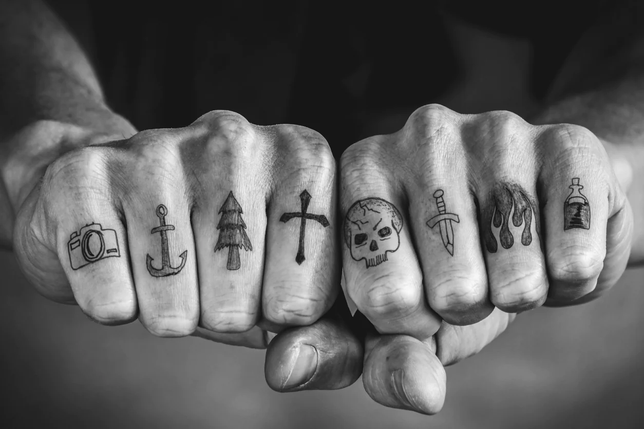  knuckles tattoo example 